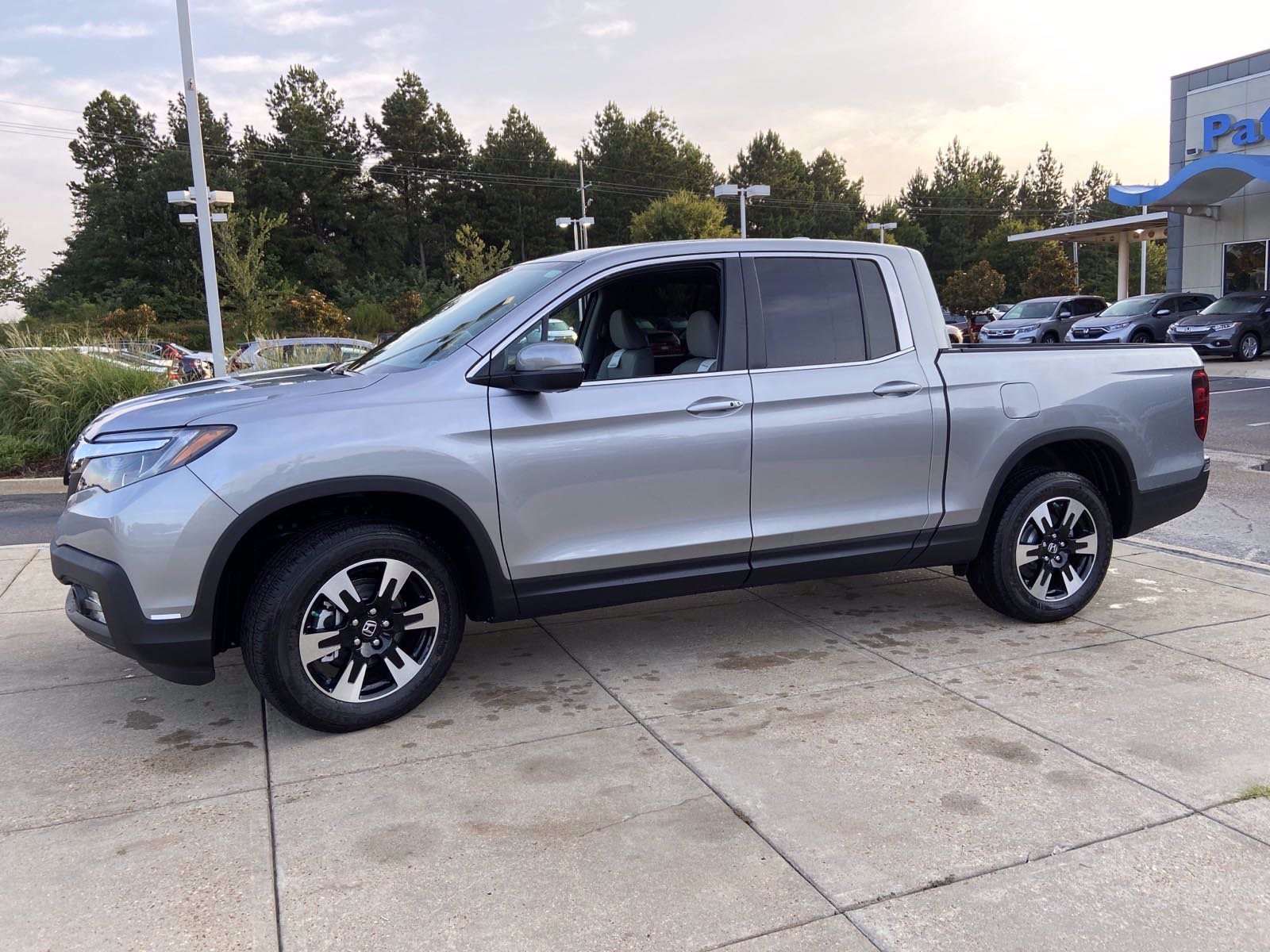 New 2020 Honda Ridgeline RTL AWD Crew Cab Pickup